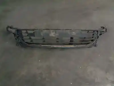 Автозапчасти б/у решетка переднего бампера за renault clio iv 0.9 ссылки oem iam 622542412r  628169950r