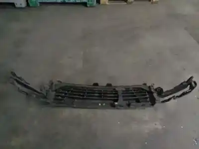 Автозапчасти б/у решетка переднего бампера за renault clio iv 0.9 ссылки oem iam 622542412r  628169950r