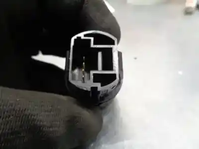 Second-hand car spare part start/stop button for renault clio iv 0.9 oem iam references 503211r  