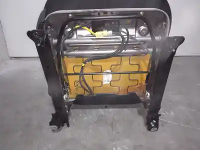 Second-hand car spare part right front seat for kia cee´d 1.6 crdi cat oem iam references 882021h455ba2  