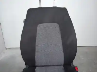 Second-hand car spare part right front seat for kia cee´d 1.6 crdi cat oem iam references 882021h455ba2  