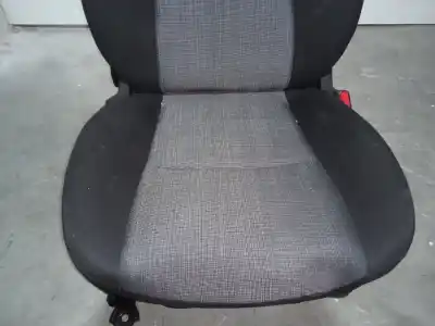 Second-hand car spare part right front seat for kia cee´d 1.6 crdi cat oem iam references 882021h455ba2  