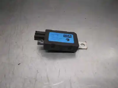 Peça sobressalente para automóvel em segunda mão antena por peugeot 208 i (ca_, cc_) 1.2 vti 82 referências oem iam 9673439280