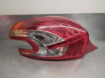 Peça sobressalente para automóvel em segunda mão farolim traseiro esquerdo por peugeot 208 i (ca_, cc_) 1.2 vti 82 referências oem iam 9672628280