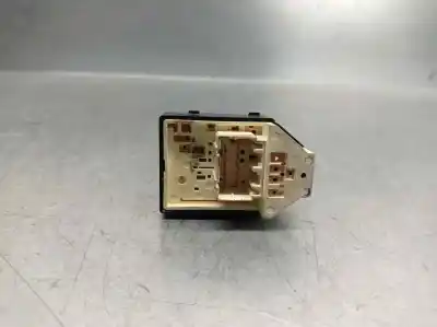 Pezzo di ricambio per auto di seconda mano controllo specchio per kia cee´d 1.6 crdi cat riferimenti oem iam 457480  