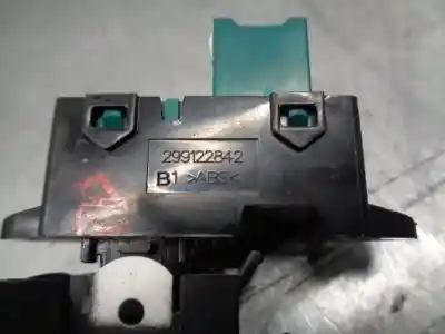 Peça sobressalente para automóvel em segunda mão botão / interruptor elevador vidro traseiro direito por hyundai i10 1.0 cat referências oem iam 90121b4000  299122842