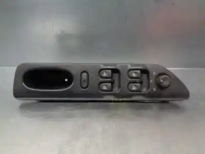 İkinci el araba yedek parçası SOL ÖN PENCERE ANAHTARI için RENAULT LAGUNA (B56)  OEM IAM referansları 7701699599  7700417090
