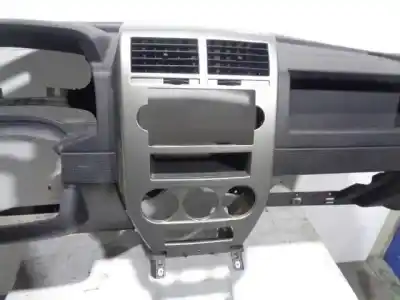 Peça sobressalente para automóvel em segunda mão tablier por jeep compass 2.0 crd cat referências oem iam yf33xdvaa  