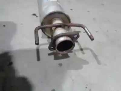 Recambio de automóvil de segunda mano de tubo escape central para opel vectra b berlina 1.8 16v cat referencias oem iam   