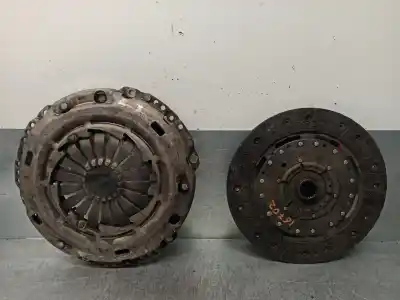 Peça sobressalente para automóvel em segunda mão KIT DE EMBREAGEM por FORD FOCUS BERLINA (CAP)  Referências OEM IAM 1321741  324065410