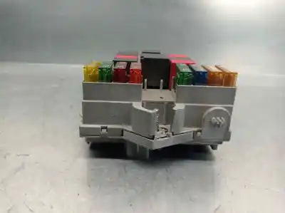 Second-hand car spare part fuse box unit for lancia ypsilon (101) 1.4 16v oro (10.2006->) oem iam references 51724661  