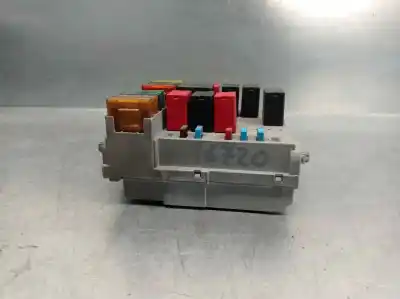 Second-hand car spare part fuse box unit for lancia ypsilon (101) 1.4 16v oro (10.2006->) oem iam references 51724661  