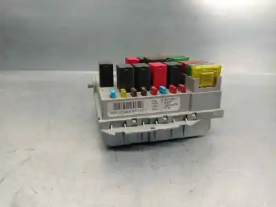 Second-hand car spare part fuse box unit for lancia ypsilon (101) 1.4 16v oro (10.2006->) oem iam references 51724661  