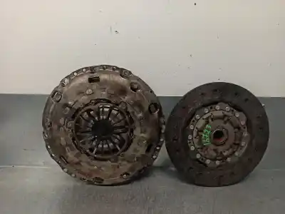 Second-hand car spare part CLUTCH KIT for FORD FOCUS BERLINA (CAP)  OEM IAM references 1772140  324043010