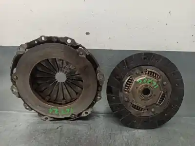 Second-hand car spare part clutch kit for citroen c3 1.4 hdi (68 cv) 1.4 hdi oem iam references 205287  195504