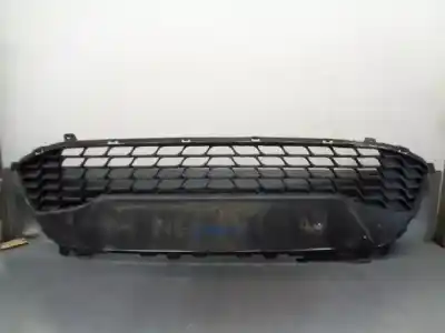 Second-hand car spare part front bumper grille for hyundai i30 (fd) 1.6 crdi oem iam references 865612r500