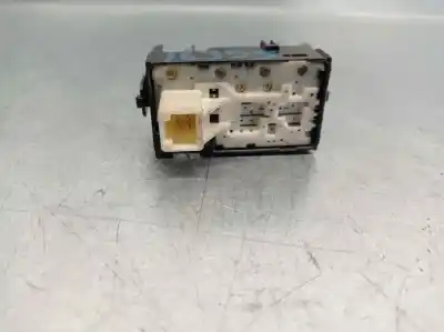 Автозапчастина б/у передній правий віконний вимикач для toyota prius (nhw30) 1.8 16v cat посилання на oem iam 192801  