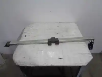 Second-hand car spare part ceiling for renault rapid/express (f40) 1.6 d familiar (f404) oem iam references 7701622935  