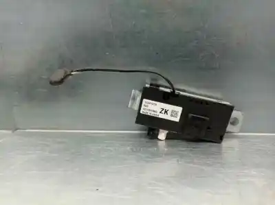 Peça sobressalente para automóvel em segunda mão antena por opel insignia a sedán (g09) 2.0 cdti (69) referências oem iam 13241374