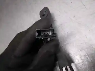 Peça sobressalente para automóvel em segunda mão chicote / encaixe cinto segurança por opel insignia a sedán (g09) 2.0 cdti (69) referências oem iam 13327470  