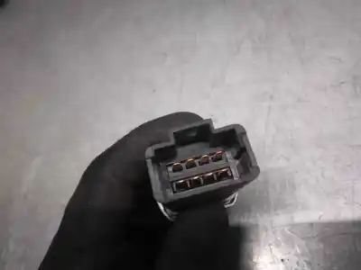 Second-hand car spare part hazard warning lights for dacia duster 1.5 dci diesel fap cat oem iam references 602232a  