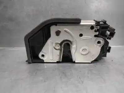 Second-hand car spare part front right door lock for bmw x3 (e83) 2.0 sd oem iam references 7202146  