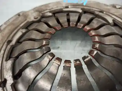 Second-hand car spare part clutch kit for dacia duster 1.5 dci diesel fap cat oem iam references 8200527569  