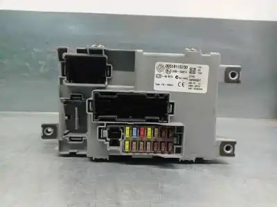 Pezzo di ricambio per auto di seconda mano scatola relè/fusibili per fiat doblo cargo (263_) 1.6 d multijet riferimenti oem iam 00518115150