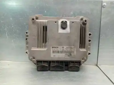 Peça sobressalente para automóvel em segunda mão centralina de motor uce por renault megane ii sedán (lm0/1_) 1.9 dci (lm0g lm1g lm2c) referências oem iam 8200391966