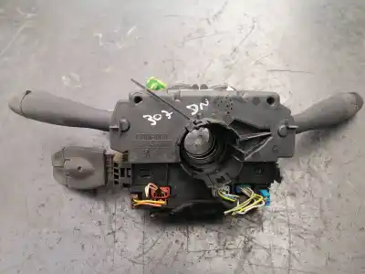 Pièce détachée automobile d'occasion commutateur d'éclairage pour peugeot 307 (s1) 2.0 hdi fap cat références oem iam 96511199xt  96511199xt