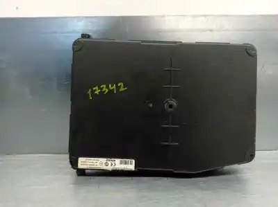 Second-hand car spare part fuse box unit for renault megane ii sedán (lm0/1_) 1.6 16v (lm1r lm0c) oem iam references 8200306434  s118400150f