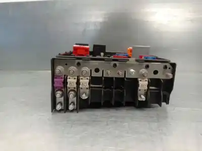 Pièce détachée automobile d'occasion boîtes à fusibles pour audi a3 (8p) 2.0 16v fsi références oem iam 1k0937124h  