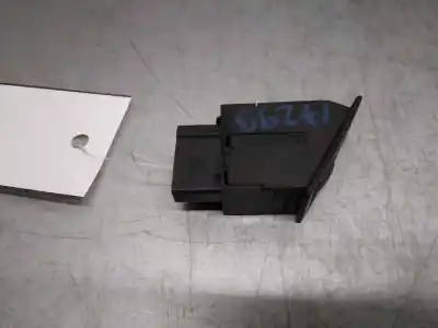 Pezzo di ricambio per auto di seconda mano controllo della luce per citroen jumpy 2.0 hdi sx familiar (5/6 asientos) riferimenti oem iam 19256982  