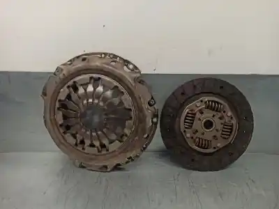 Second-hand car spare part clutch kit for renault megane ii sedán (lm0/1_) 1.6 16v (lm1r lm0c) oem iam references 8200187171