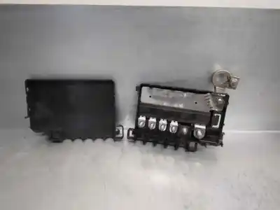 Peça sobressalente para automóvel em segunda mão caixa de fusíveis e relés por seat arona 1.0 tsi referências oem iam 2q0937548d