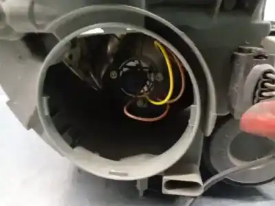 Recambio de automóvil de segunda mano de faro izquierdo para mercedes-benz clase c (w203) sportcoupe 2.0 compresor cat referencias oem iam a2038200361  