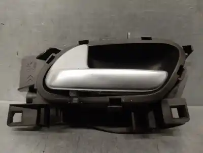 Tweedehands auto-onderdeel binnenhandgreep links voor voor peugeot 208 i (ca_, cc_) 1.2 vti 82 oem iam-referenties 96555518vv