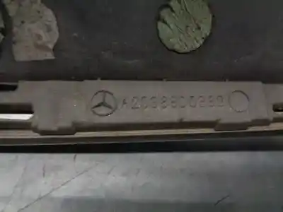 Pezzo di ricambio per auto di seconda mano griglia anteriore per mercedes-benz clase c (w203) sportcoupe 2.0 compresor cat riferimenti oem iam a2038800383  