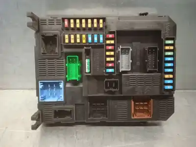 Tweedehands auto-onderdeel relais/zekeringenkastje voor peugeot 208 i (ca_, cc_) 1.2 vti 82 oem iam-referenties 9819849680