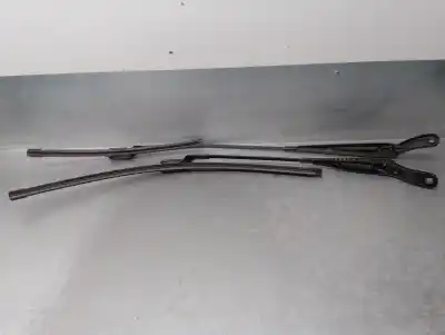 Tweedehands auto-onderdeel ruitenwisser arm rechts voor voor peugeot 208 i (ca_, cc_) 1.2 vti 82 oem iam-referenties 9673292080