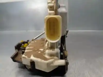 Peça sobressalente para automóvel em segunda mão fechadura da porta traseira direita por seat exeo berlina (3r2) 2.0 tdi referências oem iam 8e0838016aa  