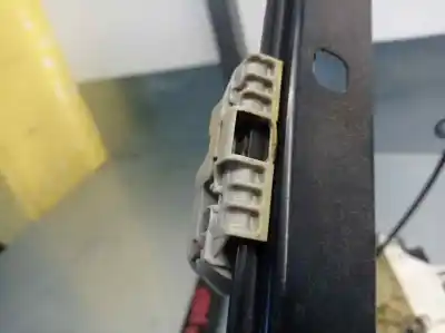 Автозапчастина б/у регулятор переднього правого скла для audi q7 (4l) 3.0 tdi посилання на oem iam 4l0959802b  