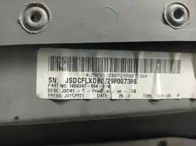 Second-hand car spare part left front door trim for dodge avenger se oem iam references 1000347004xdb  