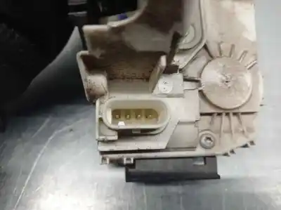 Second-hand car spare part front right door lock for dodge avenger se oem iam references 4589426aa  