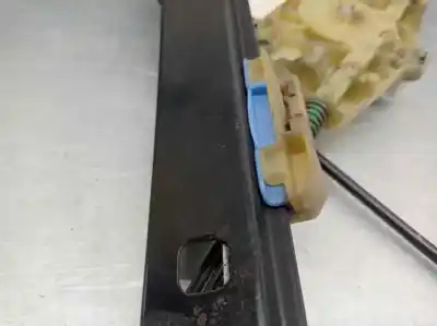 Автозапчастина б/у регулятор переднього правого скла для audi q7 (4l) v6 3.0 tdi (176kw) clean diesel ambiente посилання на oem iam 4l0837462a  