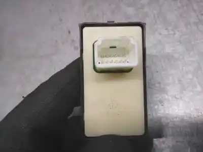 Second-hand car spare part right front power window switch for lexus is 250c 2.5 v6 cat oem iam references 8481033110  