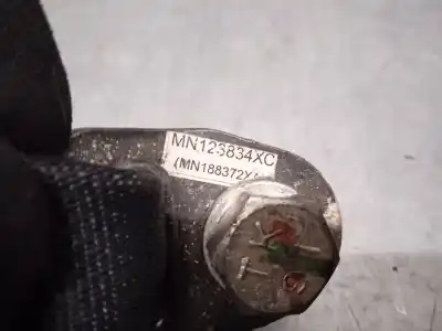 Автозапчасти б/у крюк для пояса за mitsubishi l 200 (ka0/kb0) 2.5 di-d cat ссылки oem iam mn123834xc  
