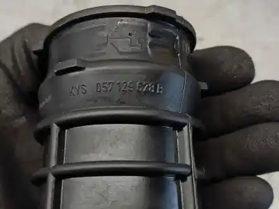 Автозапчасти б/у трубка за audi a8 (4e2) 4.2 v8 40v ссылки oem iam 057129628b  