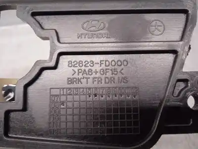Автозапчастина б/у усередині передня права ручка для hyundai i30cw 1.6 crdi cat посилання на oem iam 82623fd000  