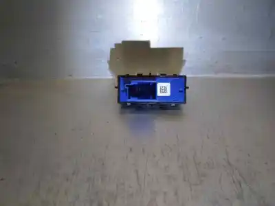 Second-hand car spare part switch for peugeot 308 sw ii (lc_, lj_, lr_, lx_, l4_) 1.2 thp 130 oem iam references 98033305zd   Second-hand car spare part switch for peugeot 308 sw ii (lc_, lj_, lr_, lx_, l4_) 1.2 thp 130 oem iam references 98033305zd